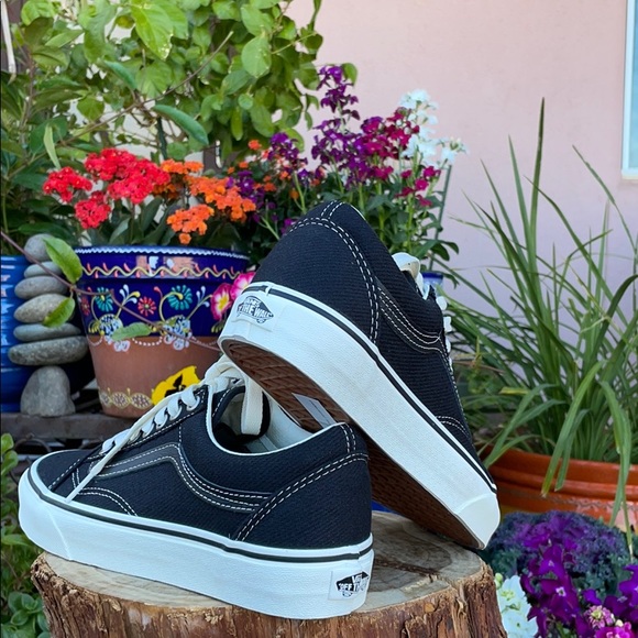 NIB Black Old Skool Vans Sz 8 - Picture 6 of 16